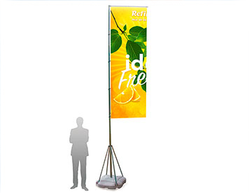  www.publicidadtoluca.com |Banner flag exterior de 4 mts de altura genera impacto sobre tu publico. 